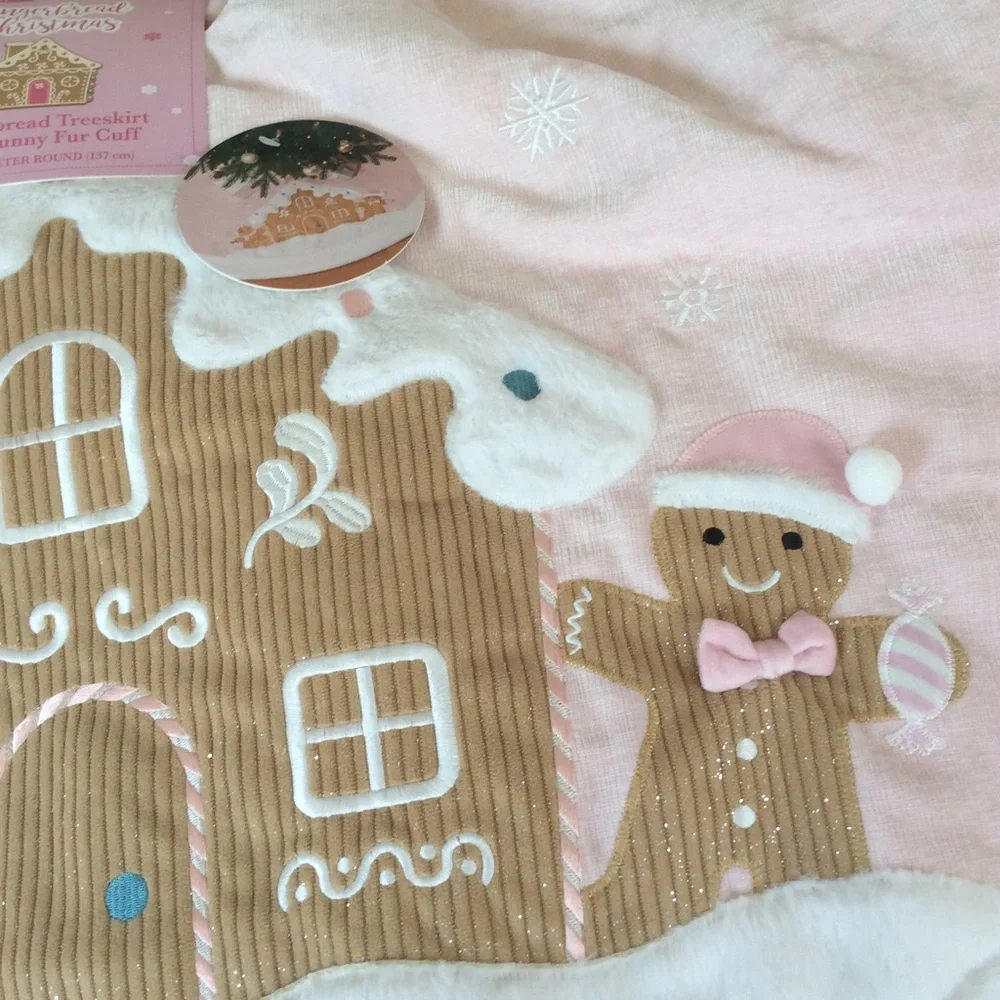 Christmas gingerbread house tree skirt